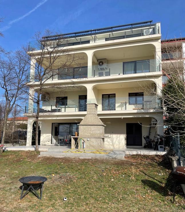 Appartments Sara ヤドラニヴォ エクステリア 写真